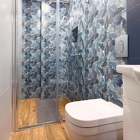 Апартамент Stylish 2-bedroom София